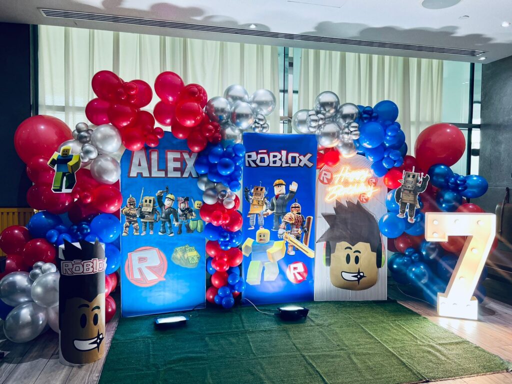 Top Themed Decorations